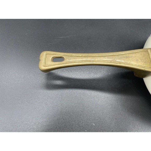 LINCOWARE ENAMEL SAUCEPAN 5 INCH WITH LID BRASS HANDLE VINTAGE 5" Saucepan - Picture 8 of 14